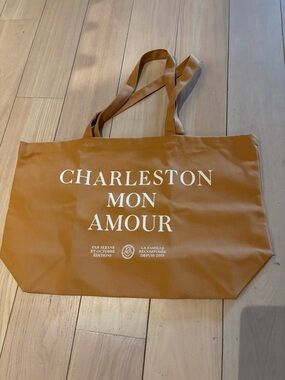 SEZANE Charleston Mon Amour Tote Bag in Mustard